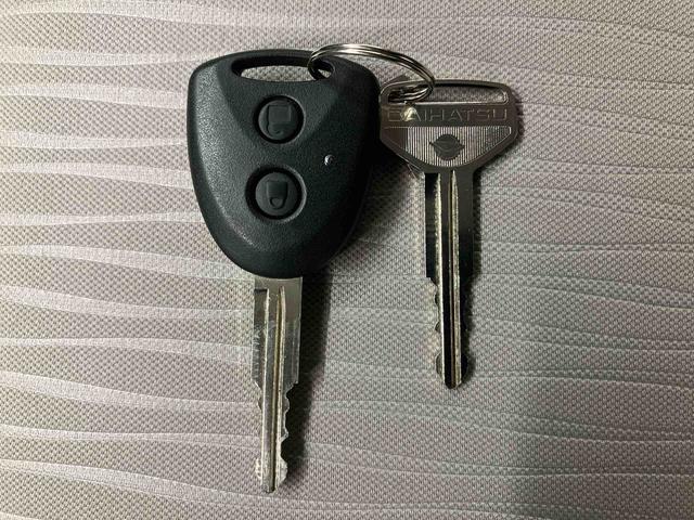 ミライースＸ　ＳＡIIIスマートアシスト搭載　バックカメラ付き　オートライト　キーレスエントリー　アイドリングストップ　ＡＢＳ　電動ドアミラー（熊本県）の中古車