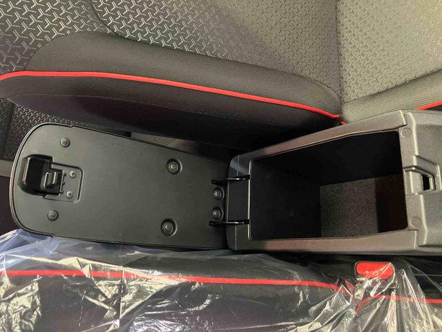 ロッキーX HEVスマートアシスト搭載 パノラマモニター対応 オートエアコン オートライト キーフリー アイドリングストップ ABS 電動ドアミラー(熊本県)の中古車