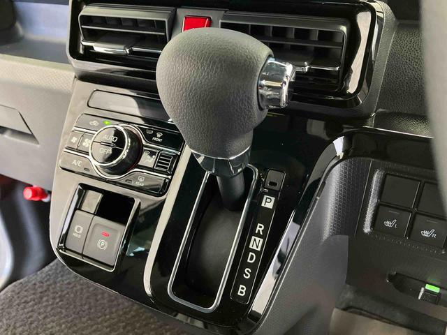 タントカスタムＸスマートアシスト搭載　後席両側電動スライドドア　バックカメラ付き　オートエアコン　オートライト　キーフリー　アイドリングストップ　ＡＢＳ　電動ドアミラー（熊本県）の中古車