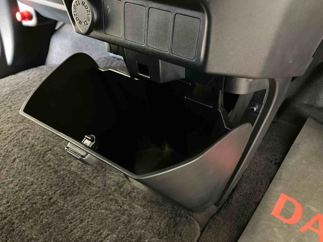 トールカスタムＧスマートアシスト搭載　パノラマモニター対応　後席両側電動スライドドア　オートエアコン　オートライト　キーフリー　アイドリングストップ　ＡＢＳ　電動ドアミラー（熊本県）の中古車