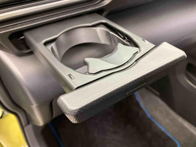 ロッキープレミアムＧ　ＨＥＶスマートアシスト搭載　バックカメラ付き　オートエアコン　オートライト　キーフリー　アイドリングストップ　ＡＢＳ　電動ドアミラー（熊本県）の中古車