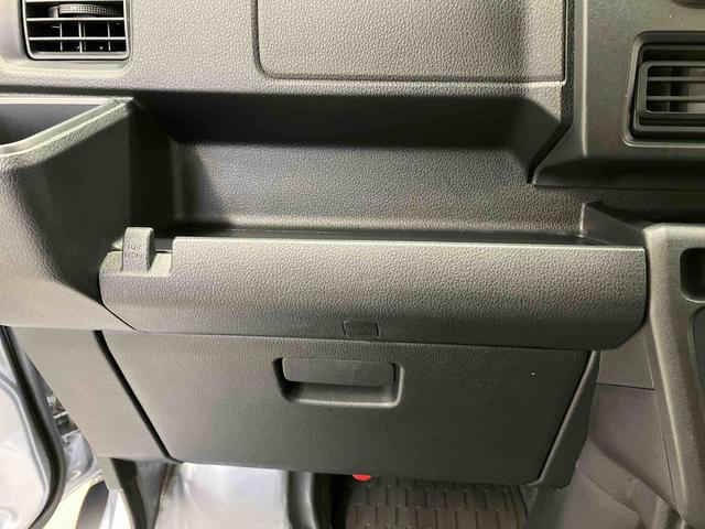 ハイゼットカーゴＤＸスマートアシスト搭載　オートライト　後席両側スライドドア　アイドリングストップ　ＡＢＳ　キーレスエントリー（熊本県）の中古車