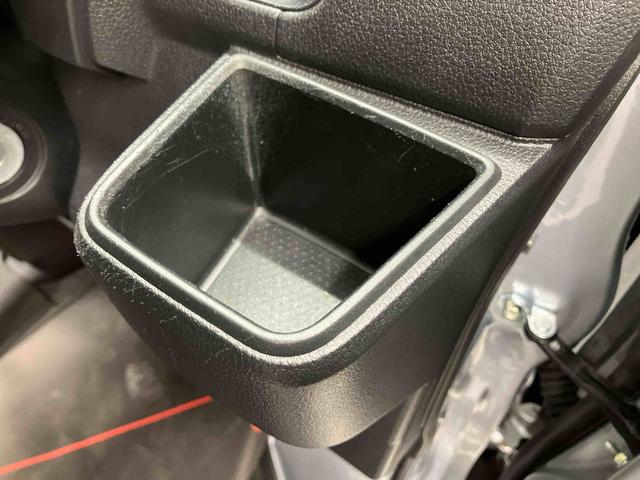 ハイゼットカーゴＤＸスマートアシスト搭載　オートライト　後席両側スライドドア　アイドリングストップ　ＡＢＳ　キーレスエントリー（熊本県）の中古車