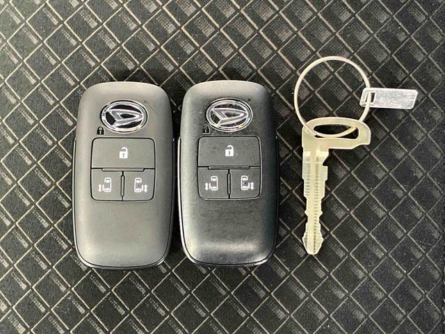 タントカスタムＸスマートアシスト搭載　後席両側電動スライドドア　バックカメラ付き　オートエアコン　オートライト　キーフリー　アイドリングストップ　ＡＢＳ　電動ドアミラー（熊本県）の中古車