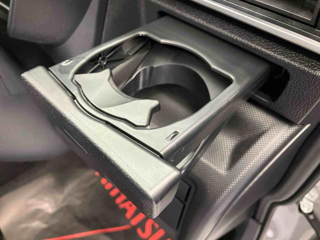 ロッキープレミアムＧ　ＨＥＶスマートアシスト搭載　ハイブリッド車　パノラマモニター対応　オートエアコン　オートライト　キーフリー　アイドリングストップ　ＡＢＳ　電動ドアミラー（熊本県）の中古車