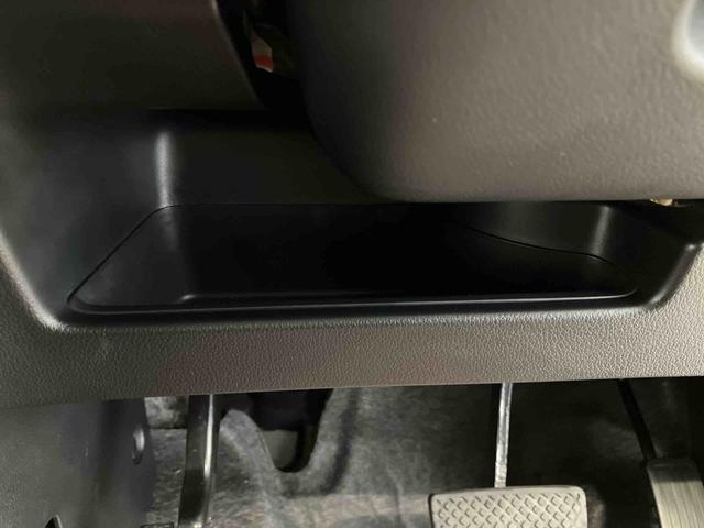 Ｎ−ＢＯＸカスタムＧ・Ｌパッケージ後席両側スライドドア　オートライト　オートエアコン　キーフリー（熊本県）の中古車