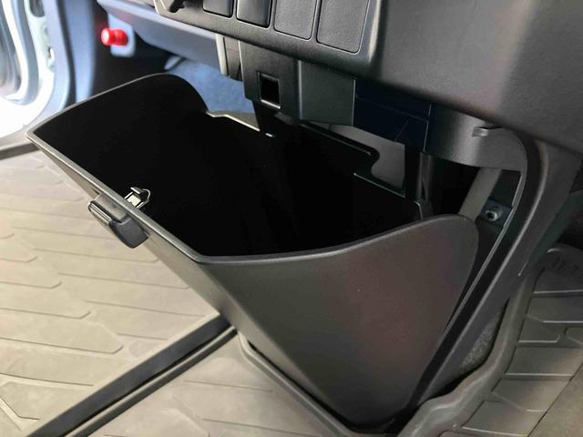 トールカスタムＧ　ターボ　ＳＡIIIスマートアシスト搭載　後席両側電動スライドドア　バックカメラ付き　オートエアコン　オートライト　キーフリー　アイドリングストップ　ＡＢＳ　電動ドアミラー（熊本県）の中古車