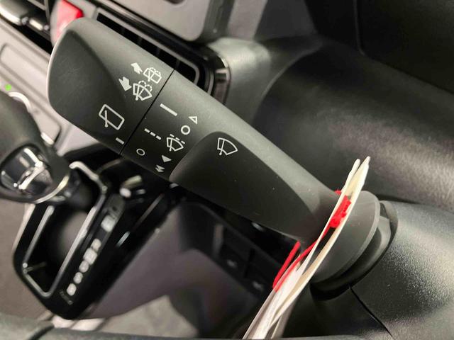 タントカスタムＸスマートアシスト搭載　後席両側電動スライドドア　バックカメラ付き　オートエアコン　オートライト　キーフリー　アイドリングストップ　ＡＢＳ　電動ドアミラー（熊本県）の中古車