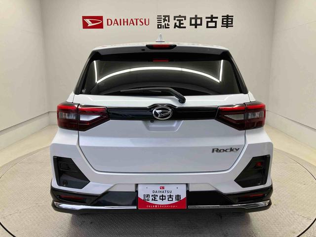 ロッキープレミアムＧスマートアシスト搭載　バックカメラ付き　オートエアコン　オートライト　キーフリー　アイドリングストップ　ＡＢＳ　電動ドアミラー（熊本県）の中古車