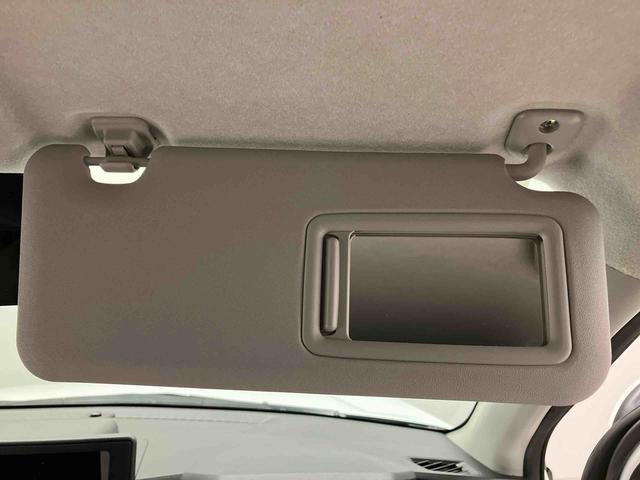 ロッキープレミアムＧスマートアシスト搭載　バックカメラ付き　オートエアコン　オートライト　キーフリー　アイドリングストップ　ＡＢＳ　電動ドアミラー（熊本県）の中古車