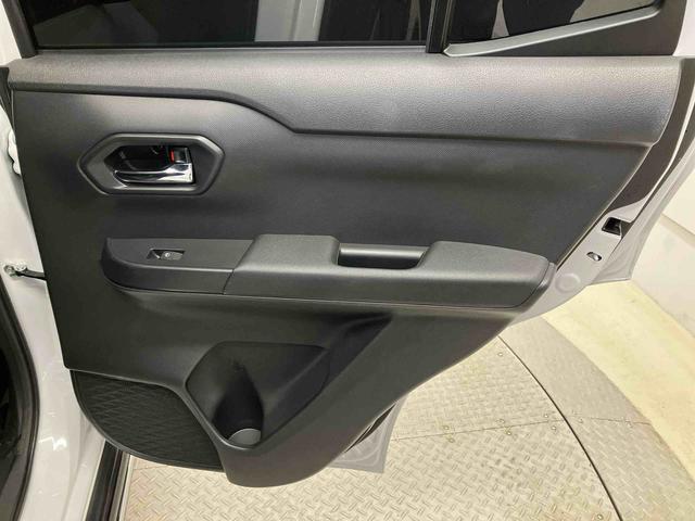 ロッキープレミアムＧスマートアシスト搭載　バックカメラ付き　オートエアコン　オートライト　キーフリー　アイドリングストップ　ＡＢＳ　電動ドアミラー（熊本県）の中古車