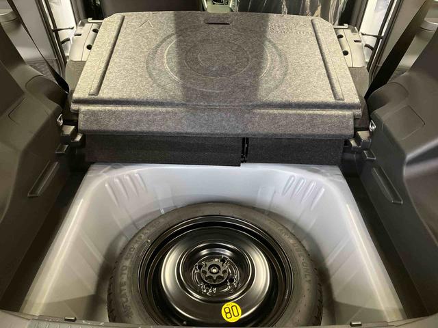 ロッキープレミアムＧスマートアシスト搭載　バックカメラ付き　オートエアコン　オートライト　キーフリー　アイドリングストップ　ＡＢＳ　電動ドアミラー（熊本県）の中古車