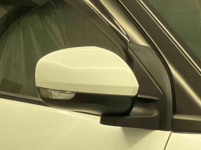 ロッキープレミアムＧスマートアシスト搭載　バックカメラ付き　オートエアコン　オートライト　キーフリー　アイドリングストップ　ＡＢＳ　電動ドアミラー（熊本県）の中古車