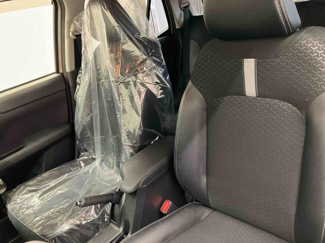 ロッキープレミアムスマートアシスト搭載　バックカメラ付き　オートエアコン　オートライト　キーフリー　アイドリングストップ　ＡＢＳ　電動ドアミラー（熊本県）の中古車