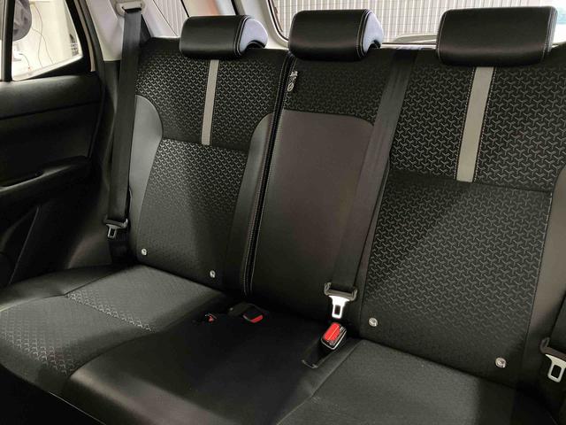 ロッキープレミアムスマートアシスト搭載　バックカメラ付き　オートエアコン　オートライト　キーフリー　アイドリングストップ　ＡＢＳ　電動ドアミラー（熊本県）の中古車