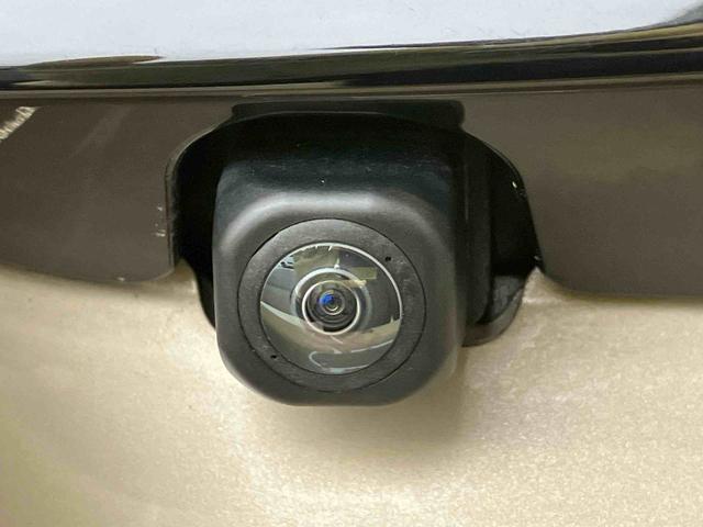 ロッキープレミアムスマートアシスト搭載　バックカメラ付き　オートエアコン　オートライト　キーフリー　アイドリングストップ　ＡＢＳ　電動ドアミラー（熊本県）の中古車