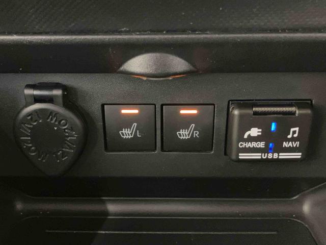 ロッキープレミアムスマートアシスト搭載　バックカメラ付き　オートエアコン　オートライト　キーフリー　アイドリングストップ　ＡＢＳ　電動ドアミラー（熊本県）の中古車