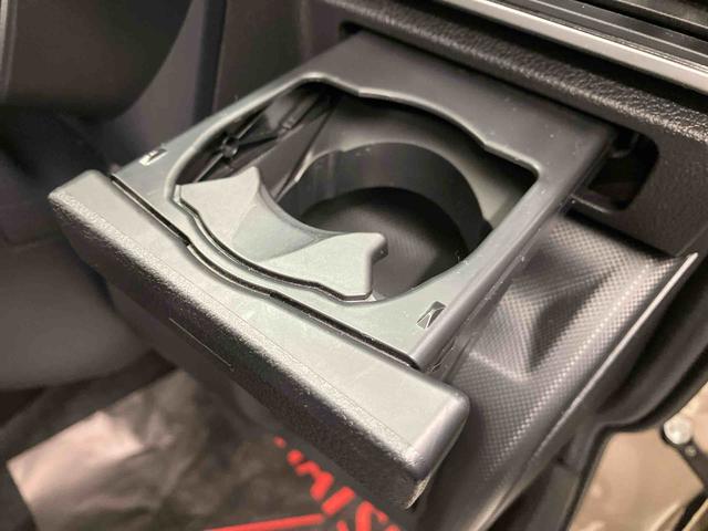 ロッキープレミアムスマートアシスト搭載　バックカメラ付き　オートエアコン　オートライト　キーフリー　アイドリングストップ　ＡＢＳ　電動ドアミラー（熊本県）の中古車