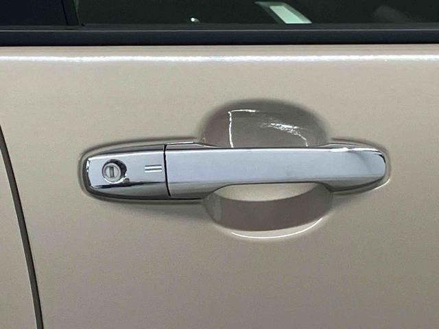 ロッキープレミアムスマートアシスト搭載　バックカメラ付き　オートエアコン　オートライト　キーフリー　アイドリングストップ　ＡＢＳ　電動ドアミラー（熊本県）の中古車