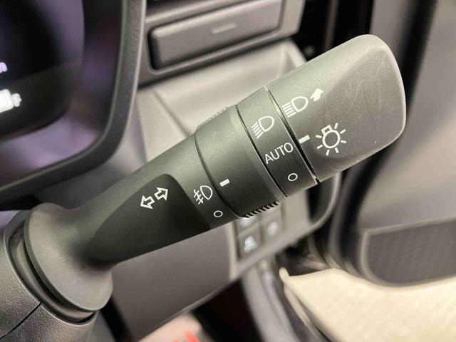 ロッキープレミアムＧスマートアシスト搭載　パノラマモニター対応　オートエアコン　オートライト　キーフリー　アイドリングストップ　ＡＢＳ　電動ドアミラー（熊本県）の中古車