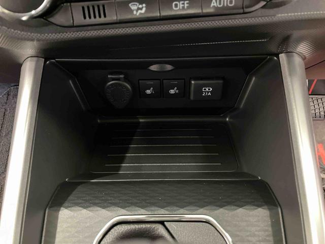 ロッキープレミアムＧスマートアシスト搭載　パノラマモニター対応　オートエアコン　オートライト　キーフリー　アイドリングストップ　ＡＢＳ　電動ドアミラー（熊本県）の中古車