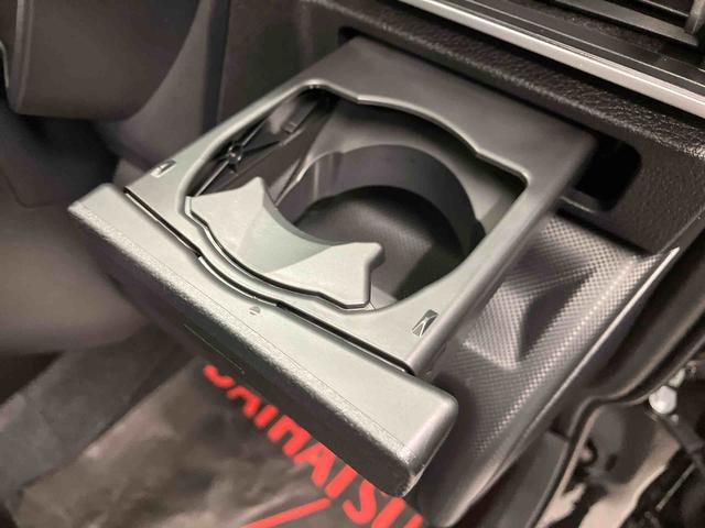 ロッキープレミアムＧスマートアシスト搭載　パノラマモニター対応　オートエアコン　オートライト　キーフリー　アイドリングストップ　ＡＢＳ　電動ドアミラー（熊本県）の中古車