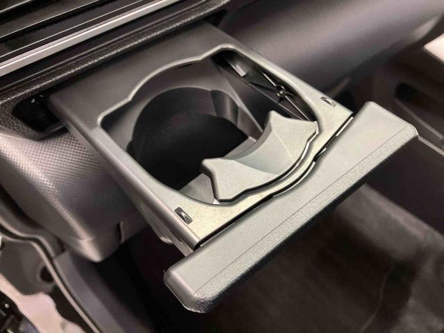 ロッキープレミアムＧスマートアシスト搭載　パノラマモニター対応　オートエアコン　オートライト　キーフリー　アイドリングストップ　ＡＢＳ　電動ドアミラー（熊本県）の中古車