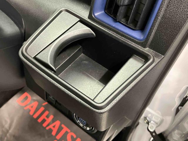 タントＸスマートアシスト搭載　後席両側スライドドア（片側電動）　バックカメラ付き　オートエアコン　オートライト　キーフリー　アイドリングストップ　ＡＢＳ　電動ドアミラー（熊本県）の中古車