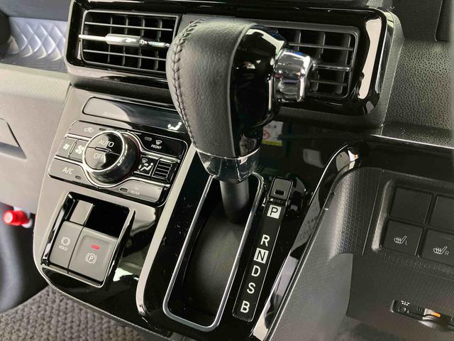 タントカスタムＲＳスマートアシスト搭載　後席両側電動スライドドア　パノラマモニター対応　オートエアコン　オートライト　キーフリー　アイドリングストップ　ＡＢＳ　電動ドアミラー（熊本県）の中古車