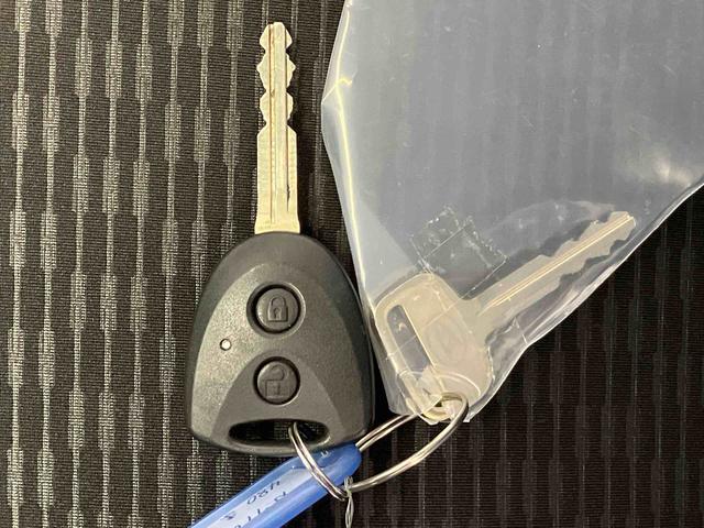 ハイゼットカーゴＤＸスマートアシスト搭載　オートライト　アイドリングストップ　ＡＢＳ　キーレスエントリー（熊本県）の中古車