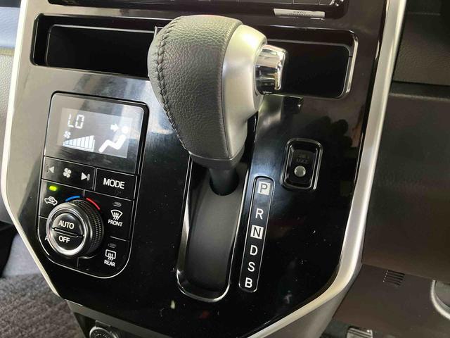 トールカスタムＧ　リミテッドII　ＳＡIIIスマートアシスト搭載　後席両側電動スライドドア　パノラマモニター対応　オートエアコン　オートライト　キーフリー　アイドリングストップ　ＡＢＳ　電動ドアミラー（熊本県）の中古車