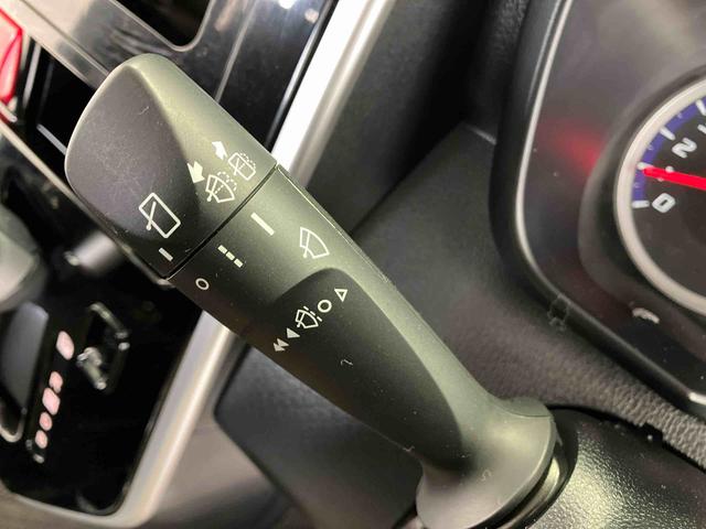 ルーミーカスタムＧ−Ｔスマートアシスト搭載　後席両側電動スライドドア　バックカメラ付き　オートエアコン　オートライト　キーフリー　アイドリングストップ　ＡＢＳ　電動ドアミラー（熊本県）の中古車