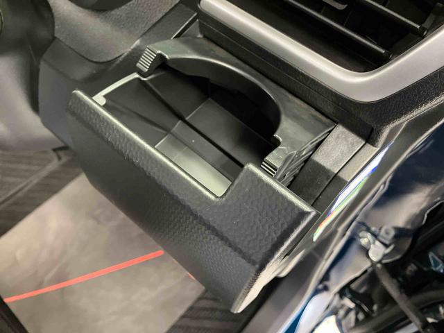 ルーミーカスタムＧ−Ｔスマートアシスト搭載　後席両側電動スライドドア　バックカメラ付き　オートエアコン　オートライト　キーフリー　アイドリングストップ　ＡＢＳ　電動ドアミラー（熊本県）の中古車