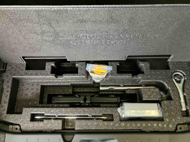 タントカスタムＸスマートアシスト搭載　後席両側電動スライドドア　パノラマモニター対応　オートエアコン　オートライト　キーフリー　アイドリングストップ　ＡＢＳ　電動ドアミラー（熊本県）の中古車