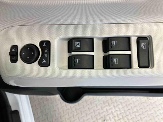 ムーヴキャンバスストライプスGスマートアシスト搭載 後席両側電動スライドドア バックカメラ付き オートエアコン オートライト キーフリー アイドリングストップ ABS 電動ドアミラー(熊本県)の中古車