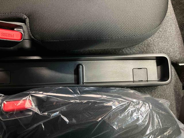アトレーＲＳスマートアシスト搭載　後席両側電動スライドドア　バックカメラ付き　オートエアコン　オートライト　キーフリー　アイドリングストップ　ＡＢＳ　電動ドアミラー（熊本県）の中古車