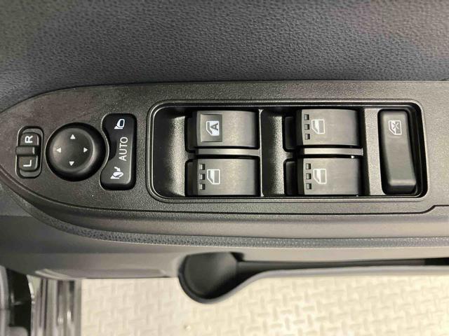 タントカスタムＸスマートアシスト搭載　後席両側電動スライドドア　バックカメラ付き　オートエアコン　オートライト　キーフリー　アイドリングストップ　ＡＢＳ　電動ドアミラー（熊本県）の中古車