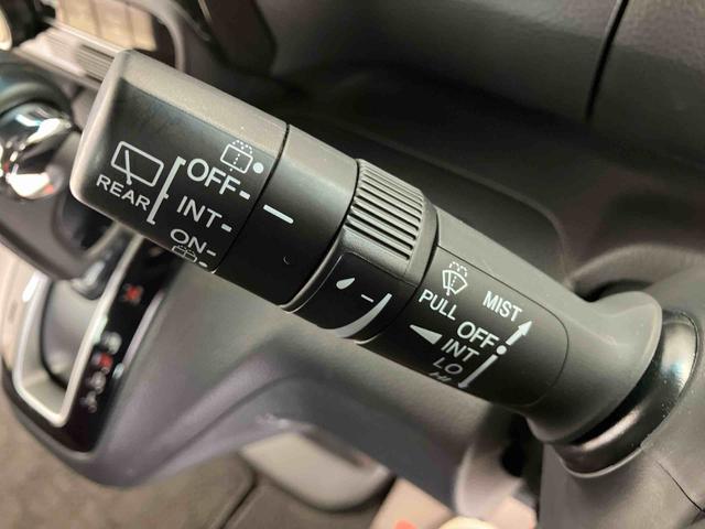 N−BOXカスタムG・Lホンダセンシング後席両側スライドドア(片側電動) バックカメラ付き オートエアコン オートライト キーフリー(熊本県)の中古車