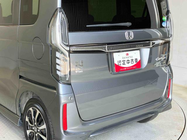 N−BOXカスタムG・Lホンダセンシング後席両側スライドドア(片側電動) バックカメラ付き オートエアコン オートライト キーフリー(熊本県)の中古車