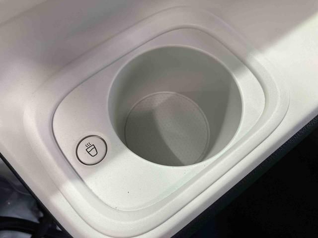 ムーヴキャンバスストライプスＧスマートアシスト搭載　後席両側電動スライドドア　バックカメラ付き　オートエアコン　オートライト　キーフリー　アイドリングストップ　ＡＢＳ　電動ドアミラー（熊本県）の中古車