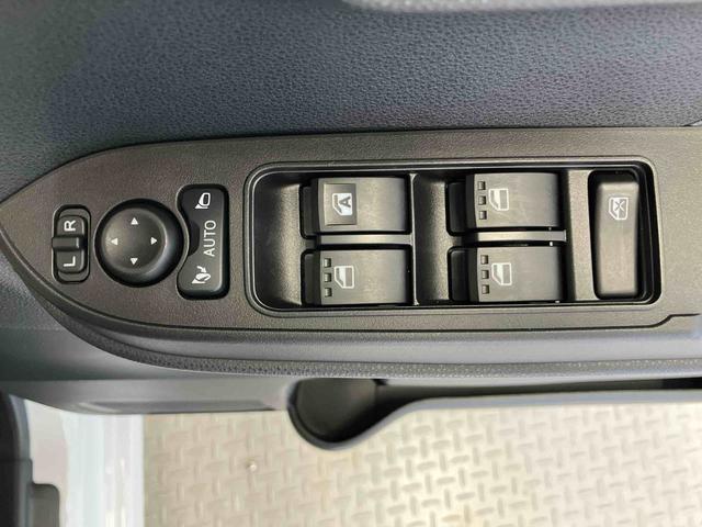 タントカスタムＸスマートアシスト搭載　後席両側電動スライドドア　バックカメラ付き　オートエアコン　オートライト　キーフリー　アイドリングストップ　ＡＢＳ　電動ドアミラー（熊本県）の中古車