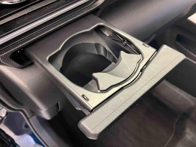 ロッキープレミアムＧ　ＨＥＶハイブリッド車　スマートアシスト搭載　パノラマモニター対応　オートエアコン　オートライト　キーフリー　電動ドアミラー（熊本県）の中古車