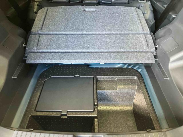 ロッキープレミアムＧ　ＨＥＶハイブリッド車　スマートアシスト搭載　パノラマモニター対応　オートエアコン　オートライト　キーフリー　電動ドアミラー（熊本県）の中古車