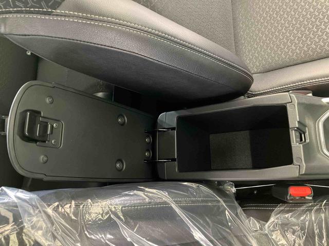 ロッキープレミアムG HEVハイブリッド車 スマートアシスト搭載 パノラマモニター対応 オートエアコン オートライト キーフリー アイドリングストップ ABS 電動ドアミラー(熊本県)の中古車