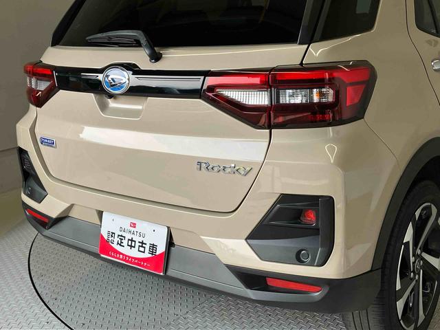 ロッキープレミアムG HEVハイブリッド車 スマートアシスト搭載 パノラマモニター対応 オートエアコン オートライト キーフリー アイドリングストップ ABS 電動ドアミラー(熊本県)の中古車