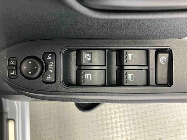 タントＸスマートアシスト搭載　後席両側スライドドア（片側電動）　バックカメラ付き　オートエアコン　オートライト　キーフリー　アイドリングストップ　ＡＢＳ　電動ドアミラー（熊本県）の中古車