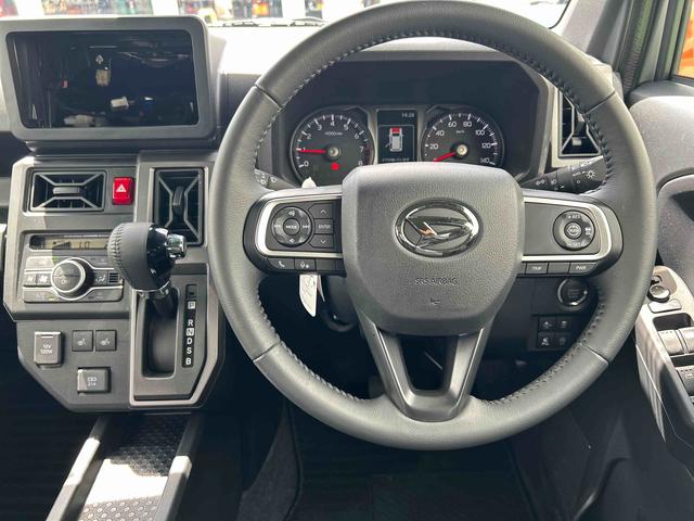 タフトＧ　ダーククロムベンチャーオーディオレス　バックカメラ　全車速追従機能付きオートクルーズ　プッシュボタンスタート　オートライト　ＬＥＤヘッドライト　ＬＥＤフォグランプ　電子パーキング　スカイフィールトップ　衝突回避支援システム（鹿児島県）の中古車