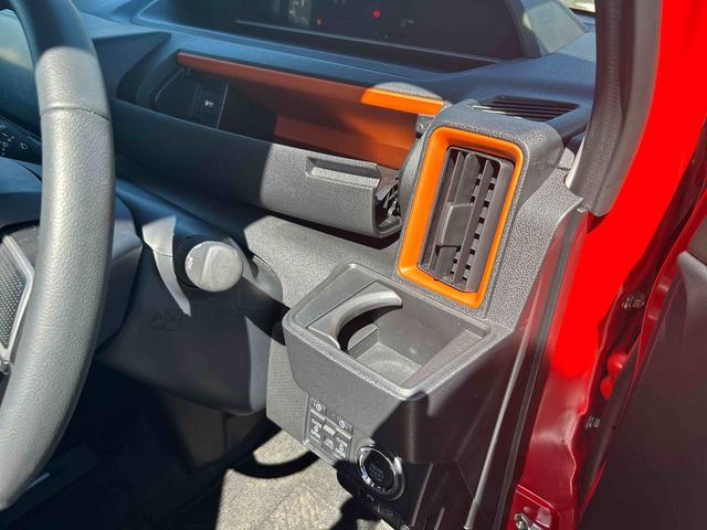 タントファンクロスターボインパネシフト　プッシュスタートスイッチ　電子カードキー　電動パーキングブレーキ　ディスプレイオーディオ　車線逸脱警報装置　オートハイビーム　アルミホイール　ＡＢＳ　誤発進抑制機能（鹿児島県）の中古車