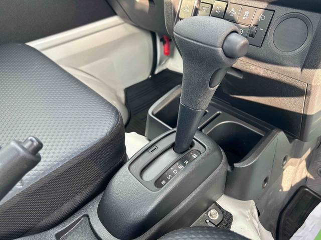 ハイゼットトラックスタンダード 農用スペシャルフロアCVT 切替式4WD デフロック レーンキープアシスト 運転席エアバック 助手席エアバック 誤発進抑制機能 オートハイビーム PS ABS(鹿児島県)の中古車