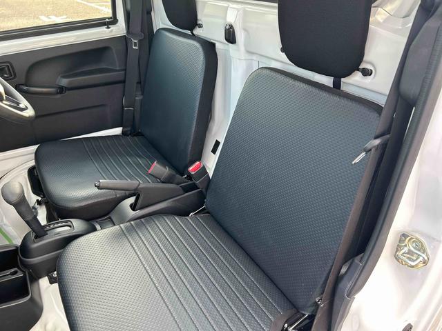 ハイゼットトラックスタンダード 農用スペシャルフロアCVT 切替式4WD デフロック レーンキープアシスト 運転席エアバック 助手席エアバック 誤発進抑制機能 オートハイビーム PS ABS(鹿児島県)の中古車